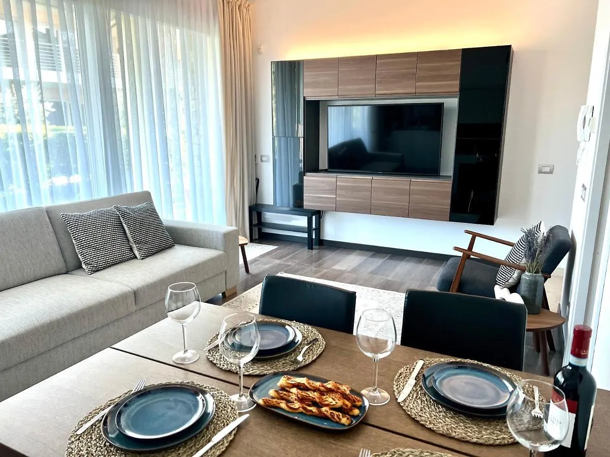 סירמיונה Paganini Suites And Apartments