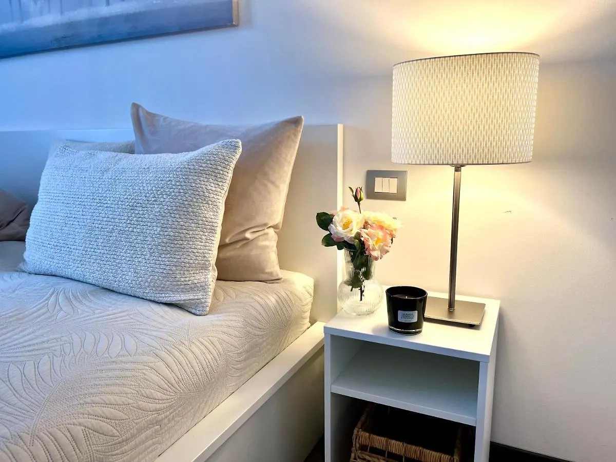 סירמיונה Paganini Suites And Apartments
