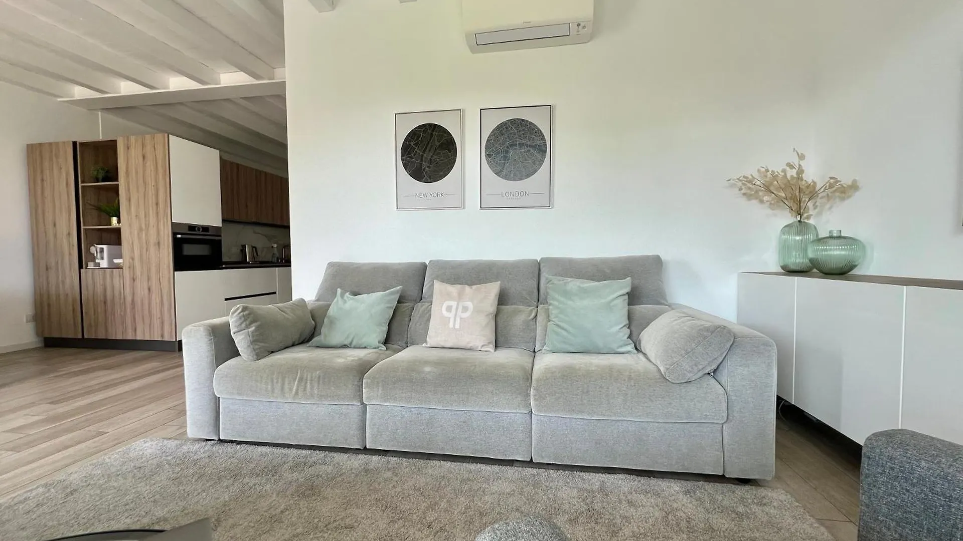 סירמיונה Paganini Suites And Apartments 0*,  איטליה